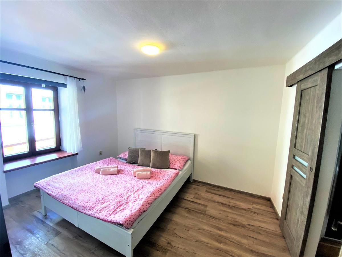 Apartman Прахатице Екстериор снимка